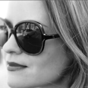 CHANEL Oversized Sunglasses Authentic Excellent Condition.5284